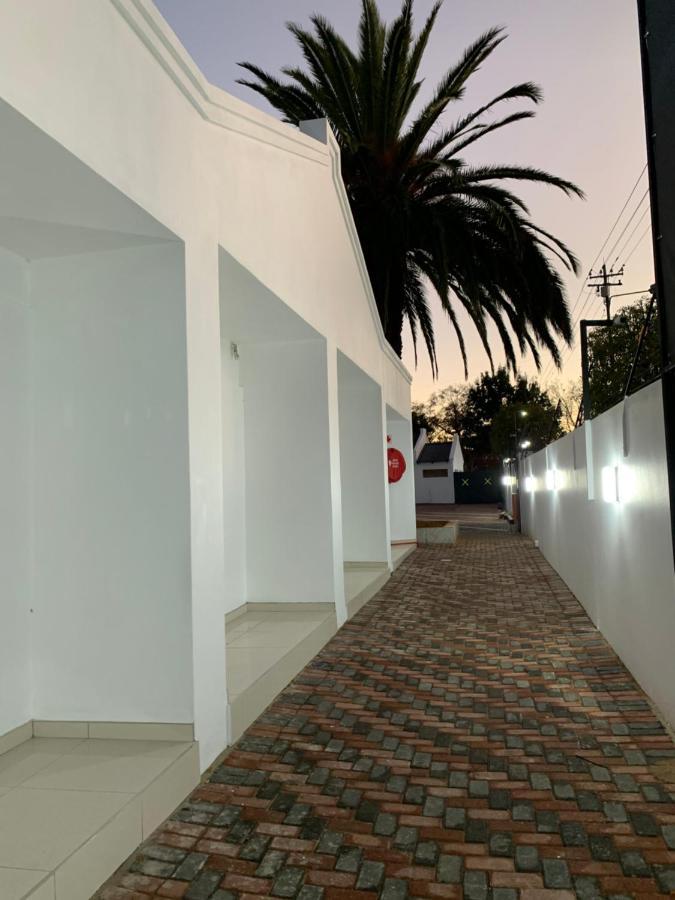 Thamani Guest House Randfontein Bagian luar foto